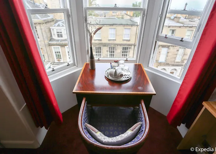 Regent House - Centre 3*