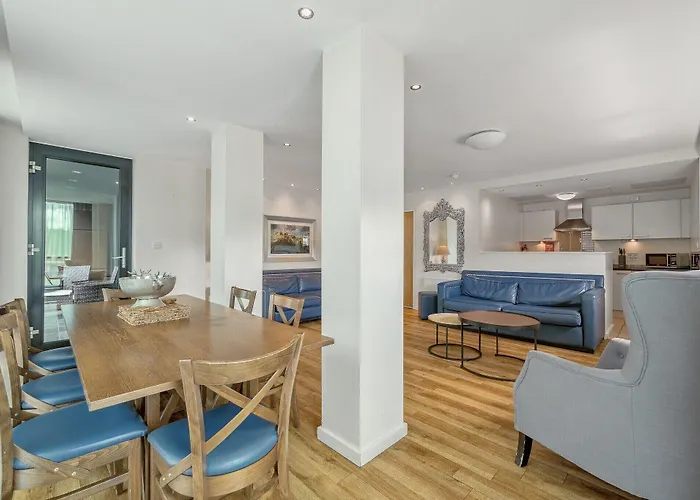 Princes Street 4*