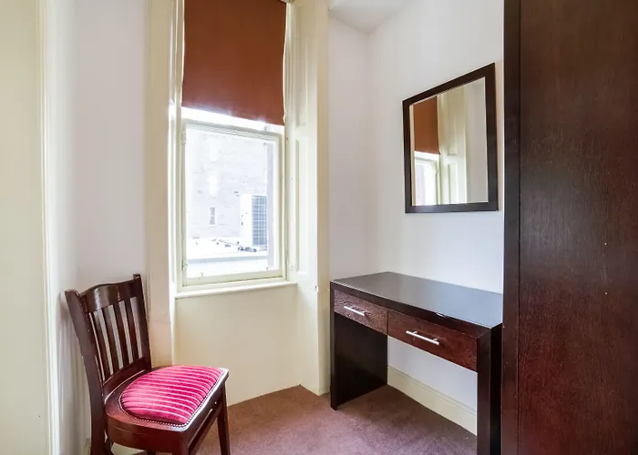 بيت شباب Victoria Park House