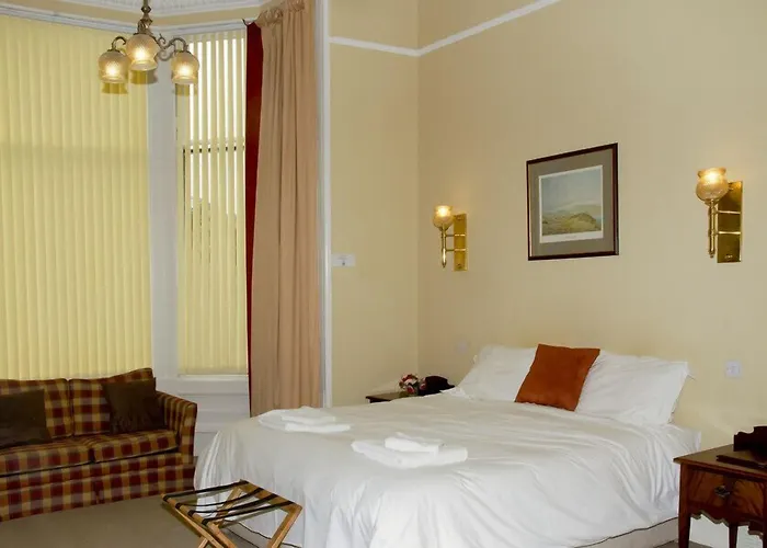 The Guards Szálloda 3*