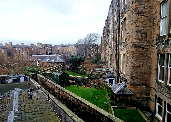 The Guards 3* Edinburgh