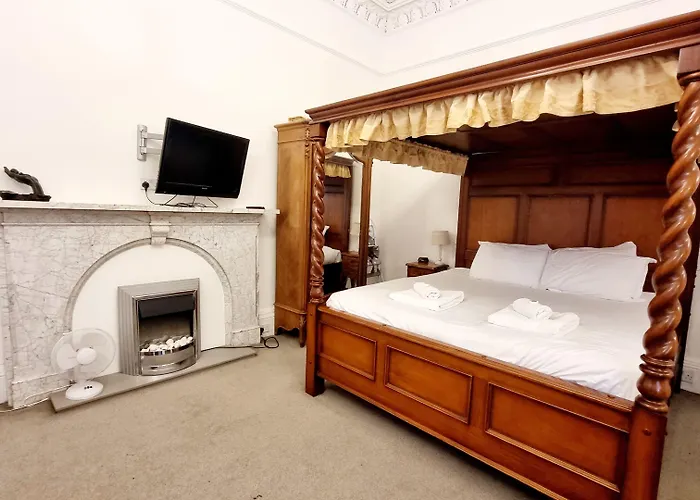 The Guards Edinburgh