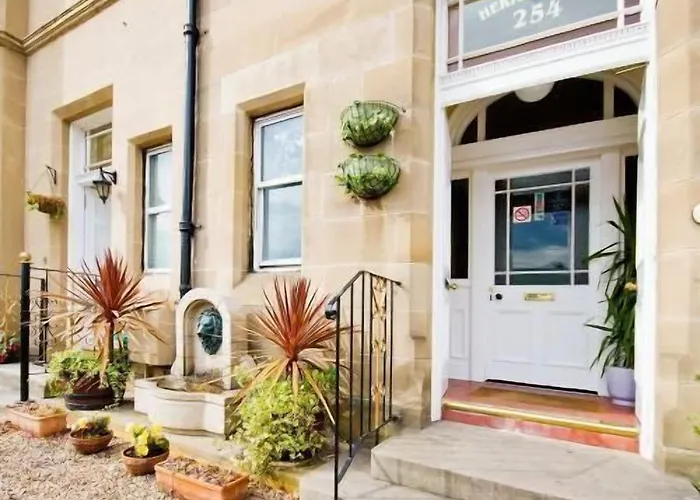 Guest house Heriott Park