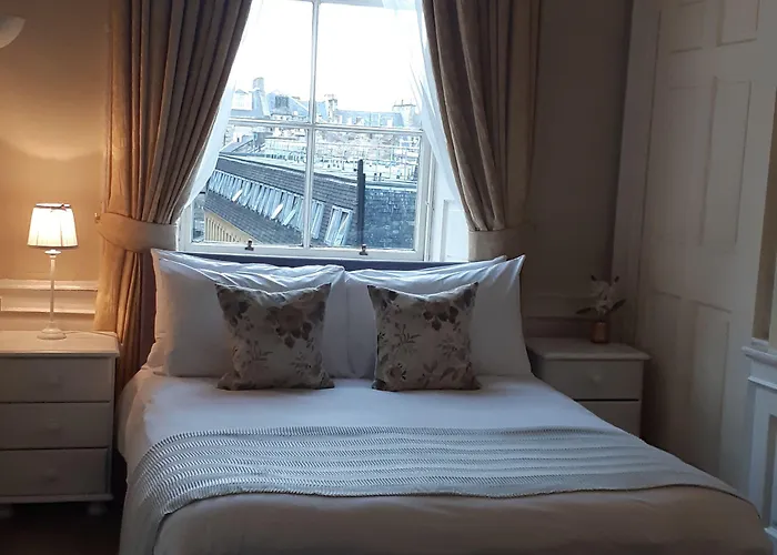 Townhouse بيت ضيافة إدنبرة