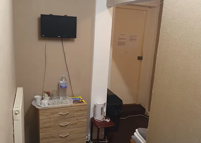 Hotel Sakura 2*