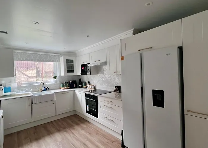 Centre House - 5 Bedrooms - Sleeps 9 - Parking Casa vacanze Edimburgo