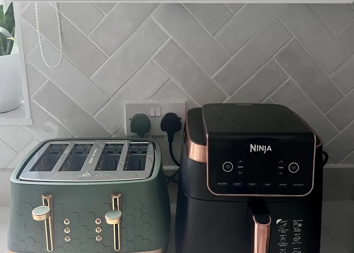 Centre House - 5 Bedrooms - Sleeps 9 - Parking Edimburgo