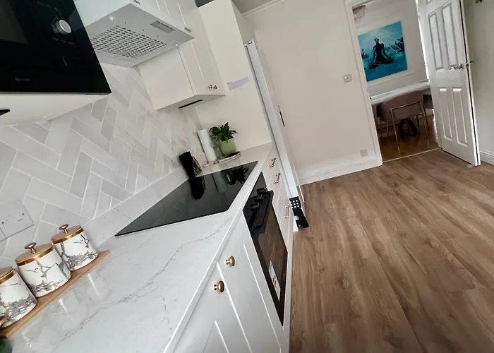 Centre House - 5 Bedrooms - Sleeps 9 - Parking * Edimburgo