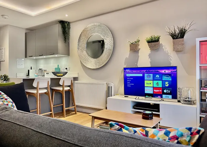 Heavenly Pad Retreat 300m To With Fast Links To Centre Apartment *