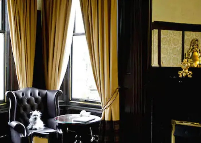 Hotel The Parliament House 3*