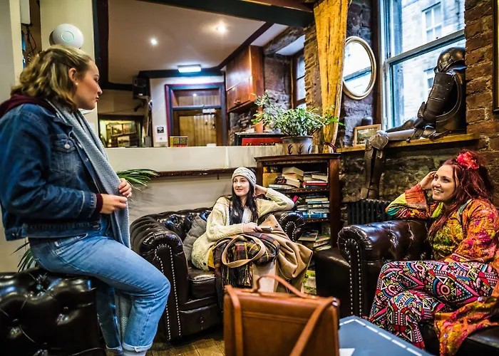 Хостел High Street - Over 18s Only, Backpackers Atmosphere (adults Only) Эдинбург