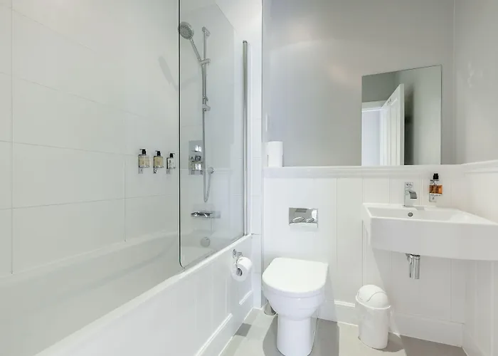 Destiny Scotland - Q-residence Edinburgh