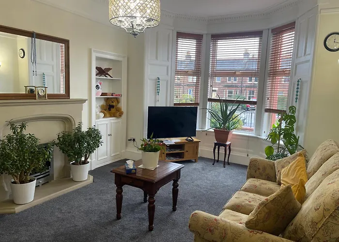 Entire Victorian House 2br - 4 Guests דירה