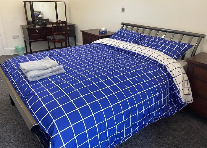 דירה Entire Victorian House 2br - 4 Guests