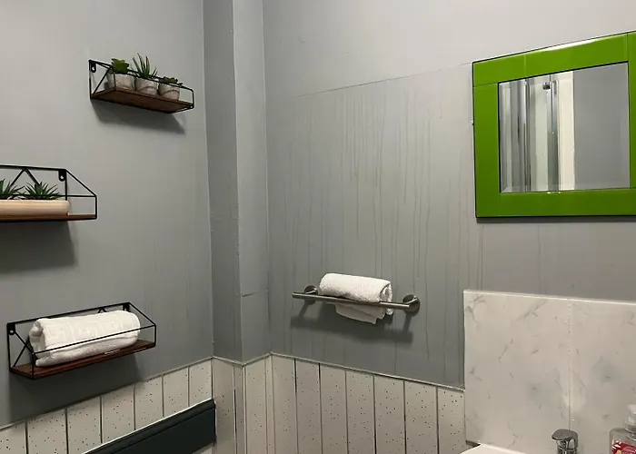 Marvellous Meadows 1 Apartment Edinburgh