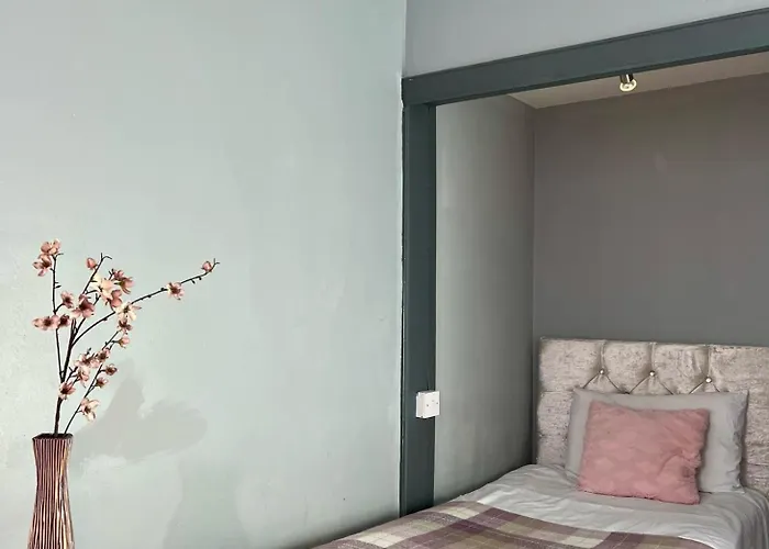 Marvellous Meadows 1 Apartment Edinburgh