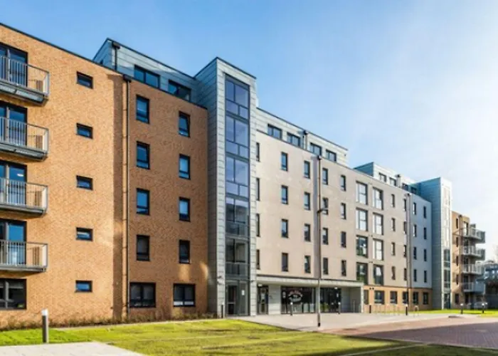 Destiny Student - Murano Edinburgh