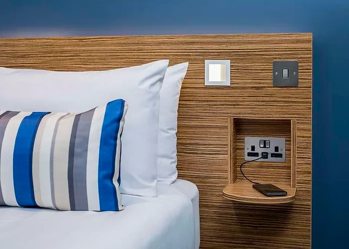 Travelodge 3*