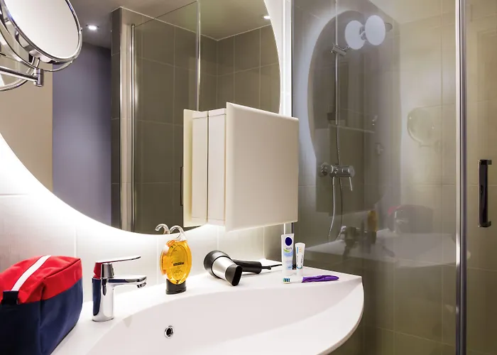 Adagio Royal Mile Aparthotel 4*
