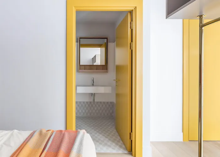 Eden Locke Hotel