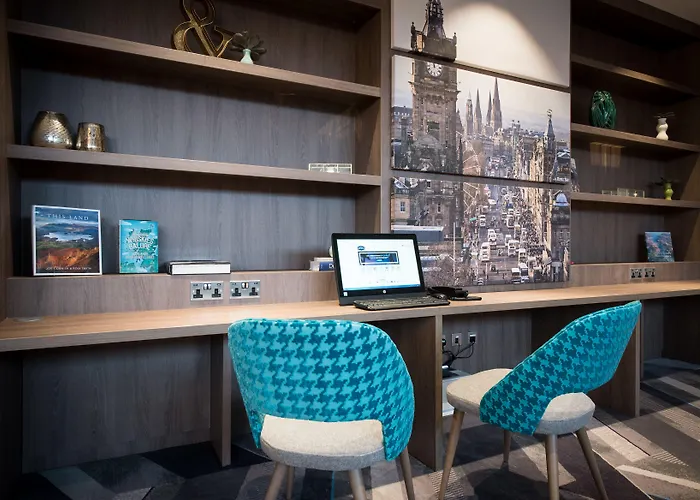 Hotel Hampton By Hilton West End 3*