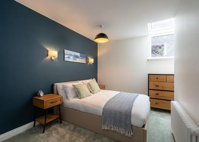 Stunning Upper In The City! Apartmán