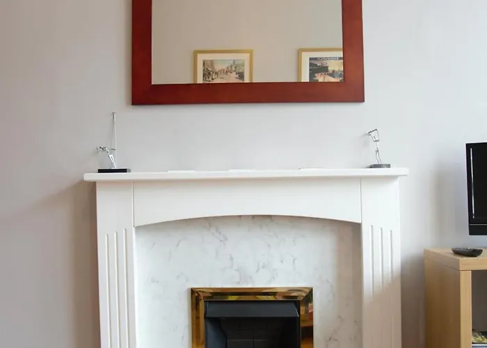 Elm Row Spacious And