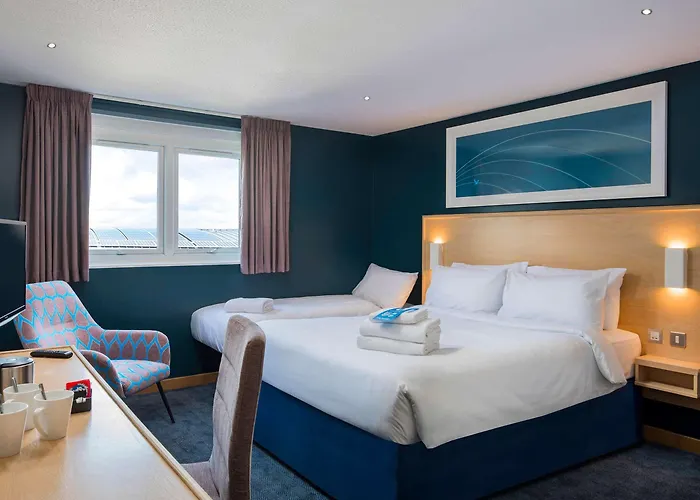 Travelodge Hotell 3*