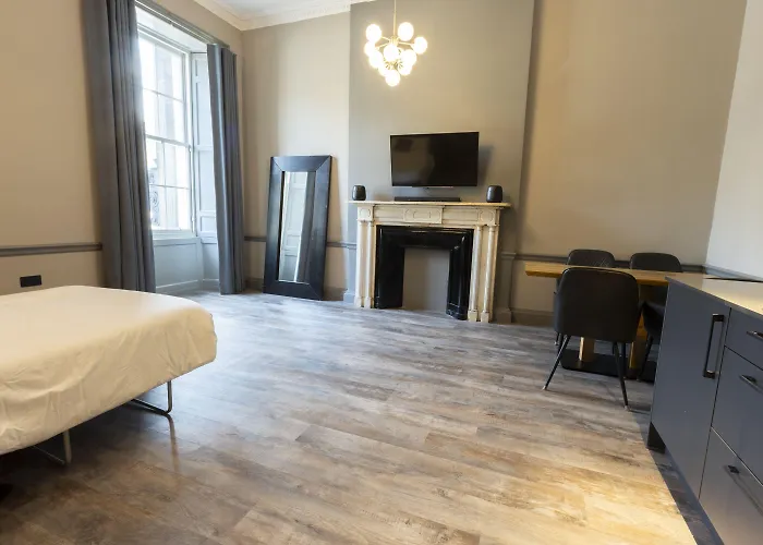 Aparthotel Mono New Town 3*