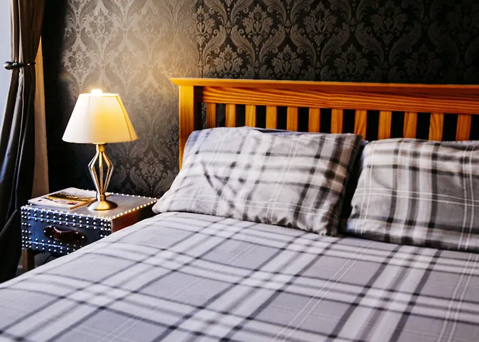 Backpackers - Over 18s Only *