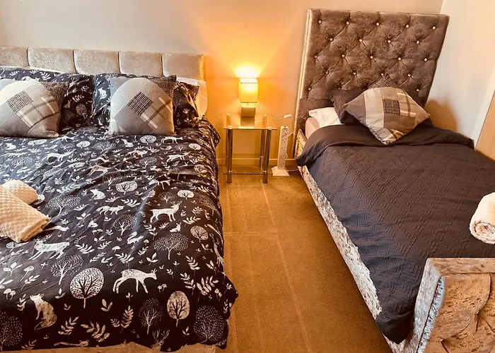 בית נופש Three Bedroom House