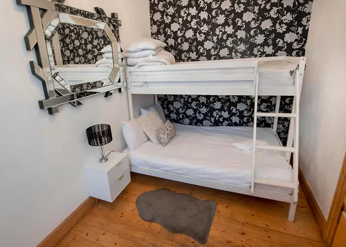 Roomy 1 Level Free Parking Dom wakacyjny Edynburg