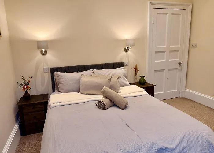 Georgian Luxury - Fast Broadband Wifi - Parking Available *