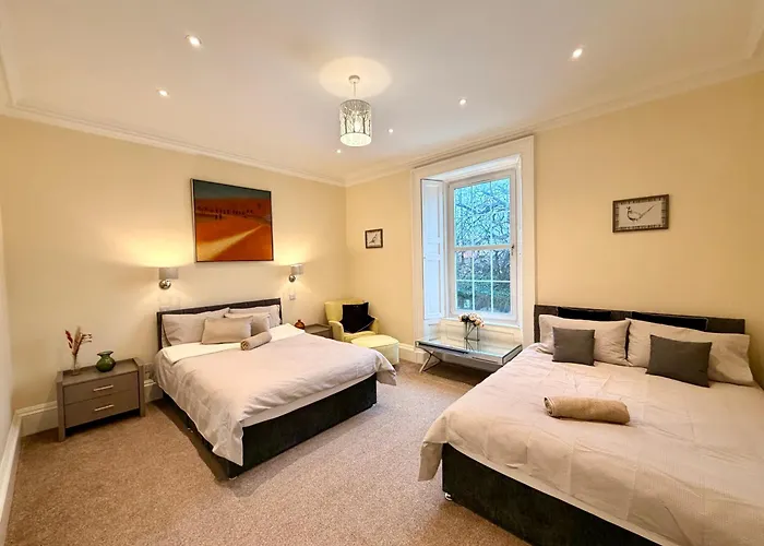 Georgian Luxury - Fast Broadband Wifi - Parking Available