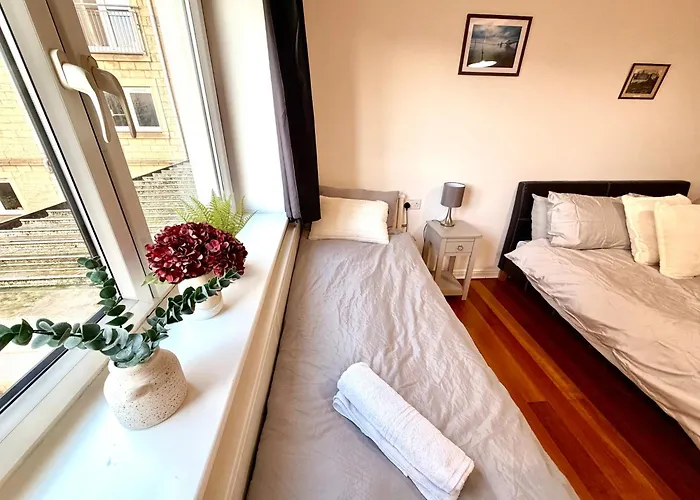 Pilrig - Fast Wifi And Parking Available * Edinburgh