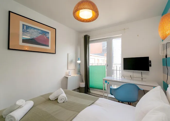 Modern 2-bdr Flat In - Pass The Keys *