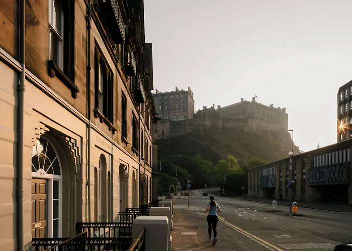 Hotel apartamentowy 33 Castle Terrace 4*