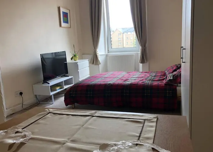 Cosy, Large Double In A Shared Flat 民宿 爱丁堡