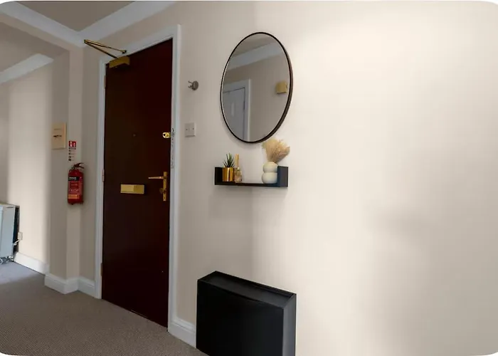 Apartment 2 Bedroom In Edinburgh