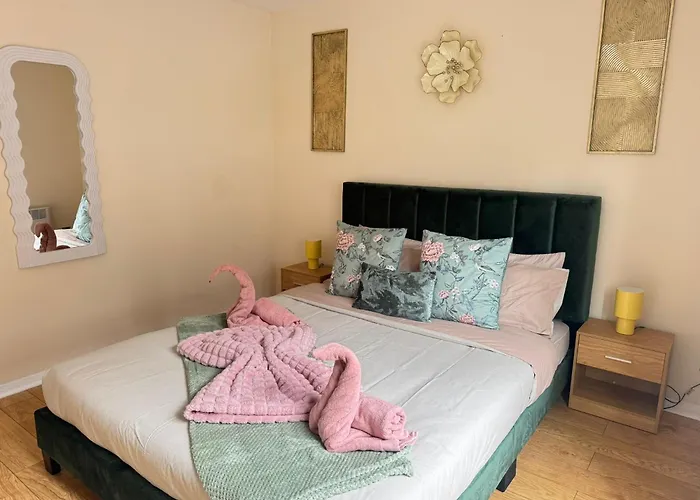 公寓 Spacious 1br Flat By Centre *