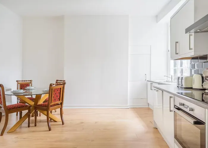 Apartment Maindoor Private Entrance Edinburgh