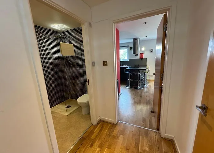 Albions Corner 6 Guests 5 Beds Free Parking *