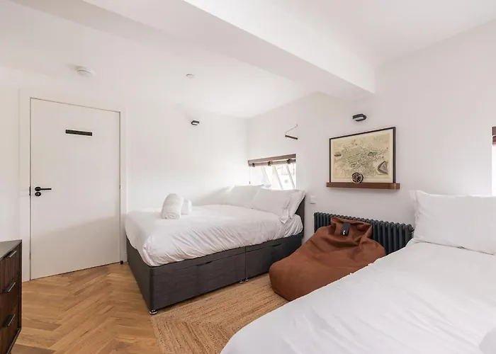 Leith Hospital - A Boutique Family Let In Leith * Edinburgh