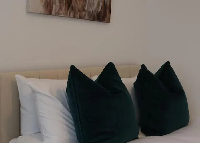 Elegant 3br At Haymarket Апартаменты *