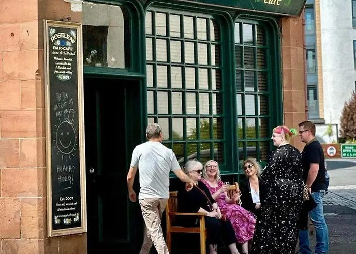Leith Hospital - A Boutique Family Let In Leith * Edinburgh