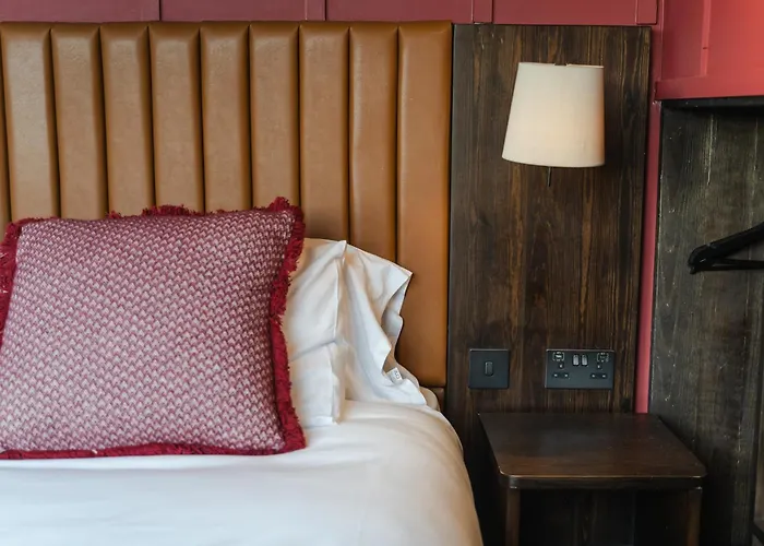 Code - The Court, Hostel