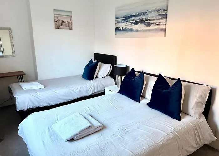 South Gyle House - Superfast Wifi And Free Parking - 7 Minutes From Airport Casa vacanze Edimburgo