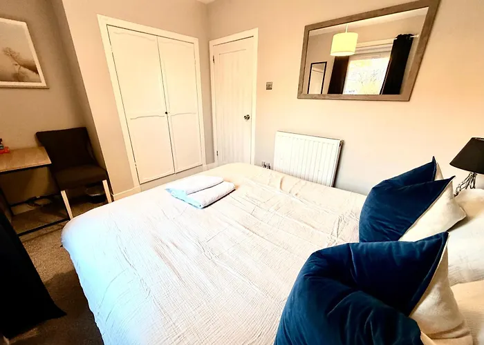 South Gyle House - Superfast Wifi And Free Parking - 7 Minutes From Airport * Edinburgh