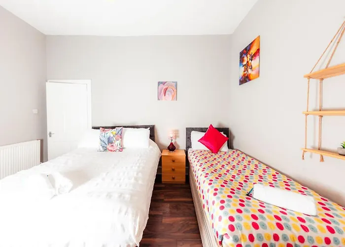 Stylish And Unique By The Meadows 8