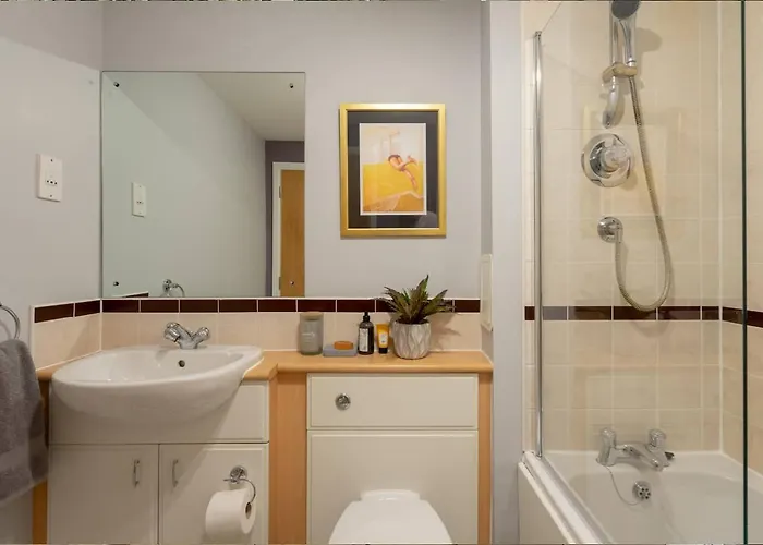 Luxury Boutique Flat, Sleeps 4 Wfree Parking アパート エディンバラ
